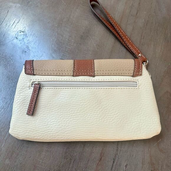 Chaps Marisa, color block wristlet. - Picture 5 of 6